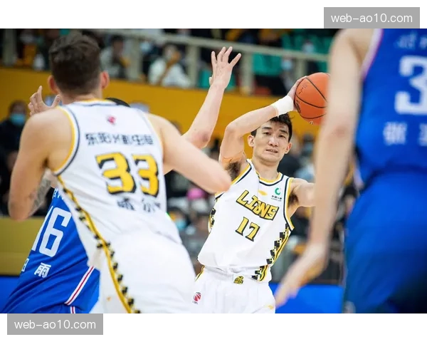 浙江广厦孙铭徽布朗归期未定 后卫线伤病困扰持续 浙江广厦孙铭徽布朗归期未定 后卫线伤病困扰持续